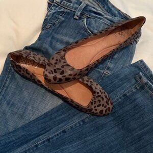 Vince Camuto Dusk Leopard Flats - Size: 8
